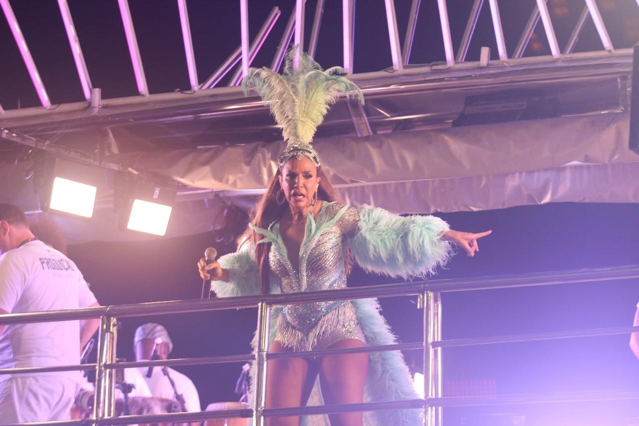 Ivete Sangalo faz Salvador tremer com seu bloco - Dilson Silva/AgNews