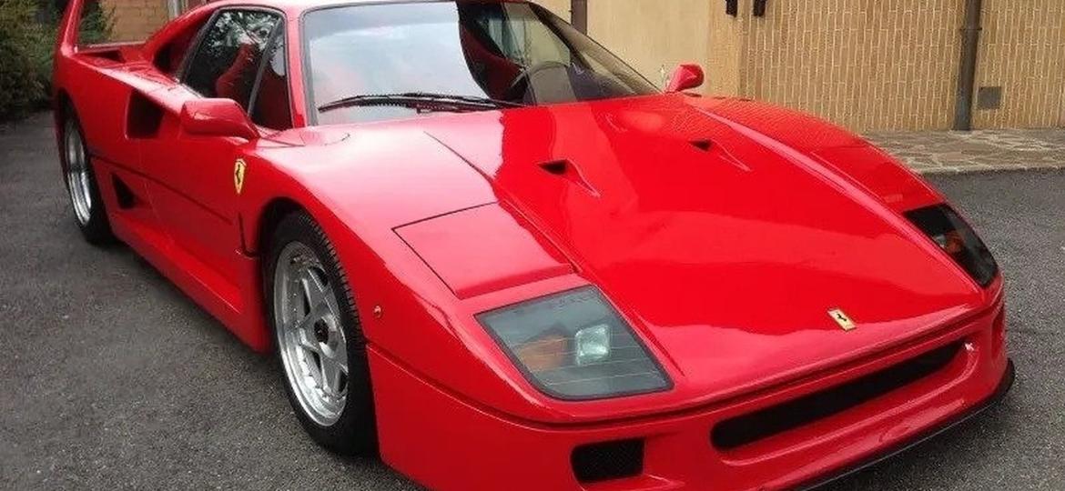 Mito dos anos 80, Ferrari F40 teve pouco mais de 1.300 unidades produzidas - Reprodução/Maranello Service