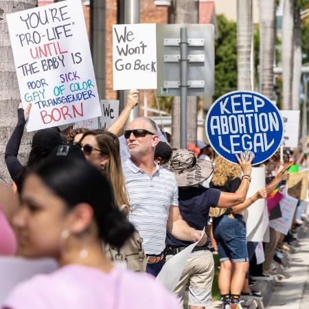 Protestos pró-aborto na Florida, nos EUA - John Parra/Getty Images for MoveOn