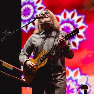 Humberto Gessinger toca temas do Engenheiros do Hawaii em formato acústico