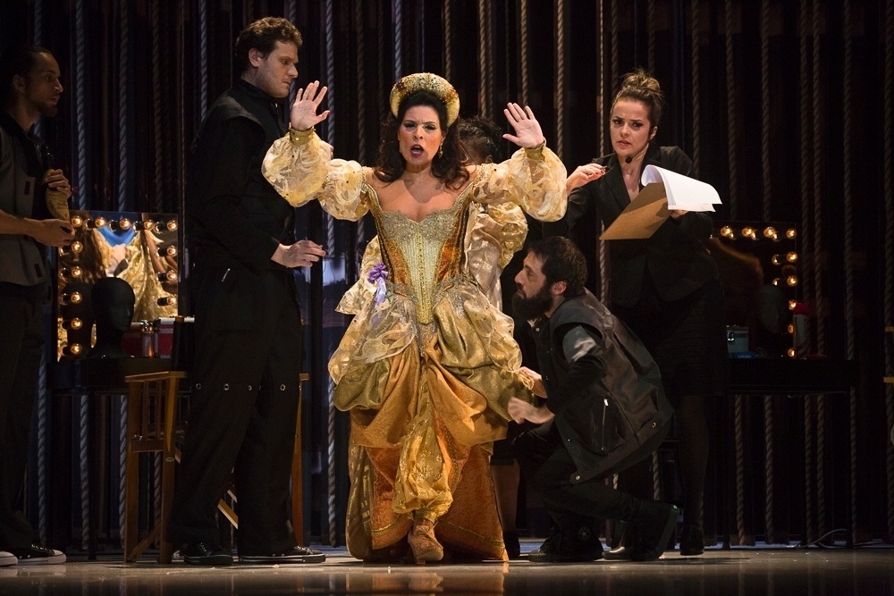 Ópera "Adriana Lecouvreur", no Theatro São Pedro, em São Paulo - Heloisa Bortz