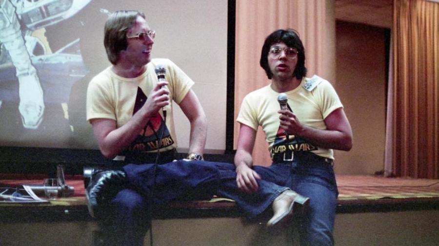 O escritor Roy Thomas e o ilustrador Howard Chakin no painel de Star Wars na Comic-Con de 1976 - Divulgação/Disney