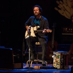 Depois de tocar com o Pearl Jam no Lollapalooza, Eddie Vedder faz apresentação solo em São Paulo - Simon Plestenjak/UOL