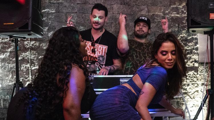 Jojo Todynho e Anitta nos bastidores - Divulgação - Divulgação