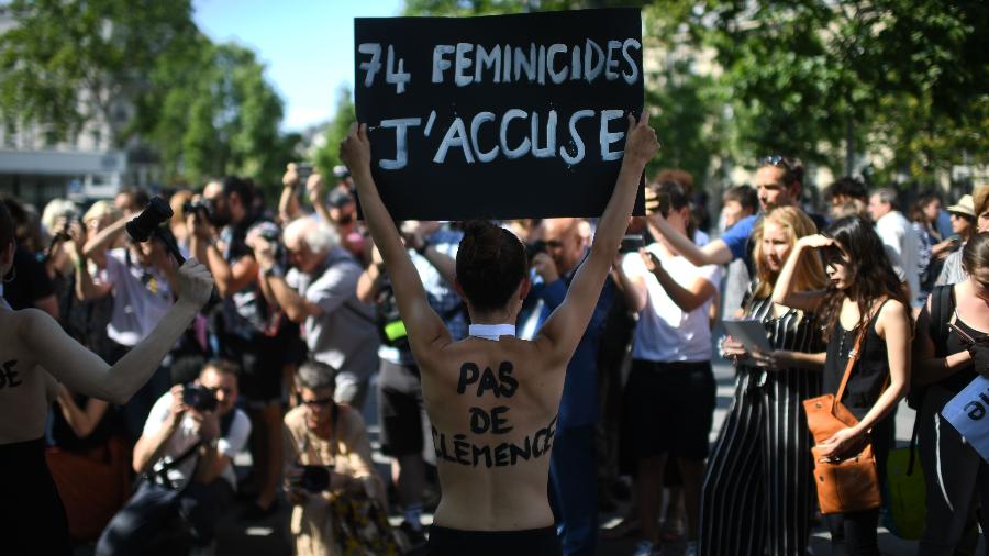 Entidades feministas e atrizes famosas denunciam o aumento da violência doméstica na França - Martin BUREAU / AFP