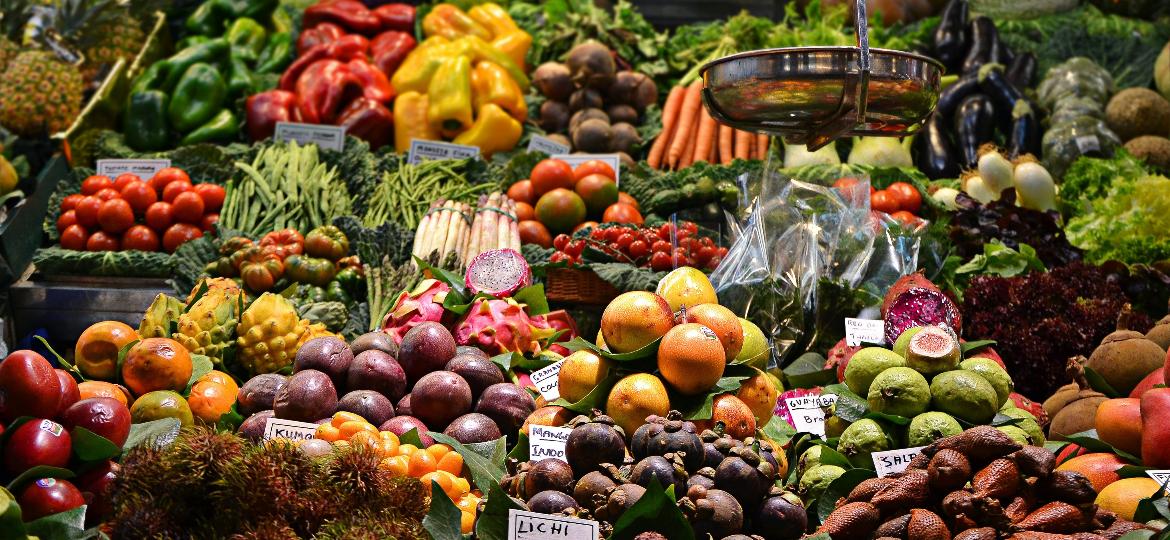 Saiba como aproveitar todas as partes de legumes, verduras e frutas na cozinha - Unsplash