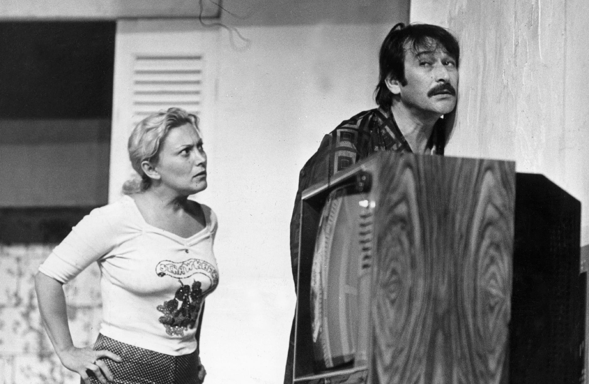 Nicette Bruno e Paulo Goulart em cena no teatro - SOLANO DE FREITAS/Estadão Conteúdo