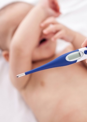 Vômito, febre e dores são sinais de alerta - Getty Images - Getty Images