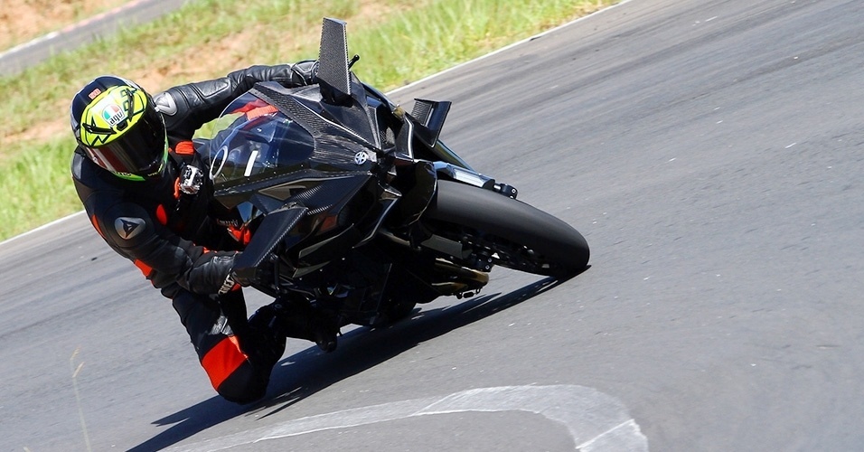 Kawasaki Ninja H2R - Mario Villaescusa/Infomoto