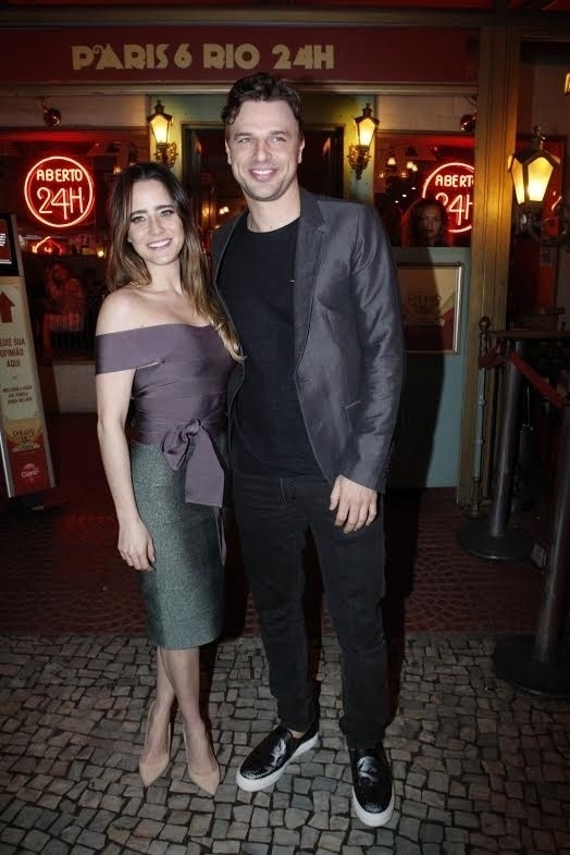 31.mai.2016 - Fernanda Vasconcellos e Cássio Reis na festa celebram a estreia de "Haja Coração" - Marcos Ferrira e Thyago Andrade /Brazilnews