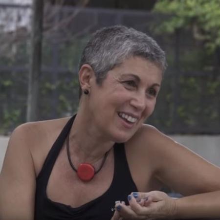 Ana Teixeira conversa com Sarah Oliveira em O Nosso Amor a Gente Inventa  - Reprodução