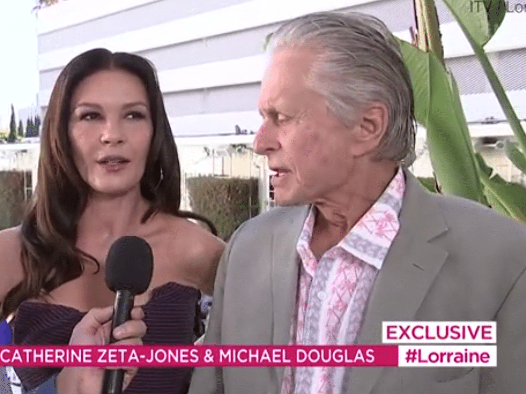 Michael Douglas e Catherine Zeta-Jones chegam a Nova York - OFuxico