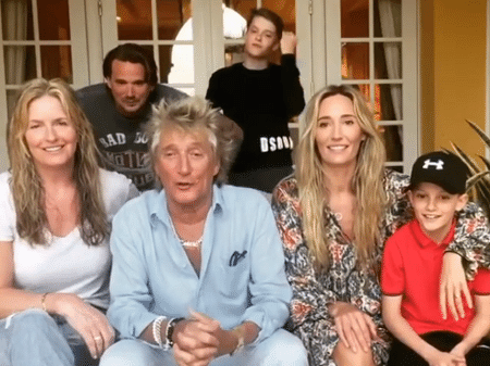 Rod Stewart Diz Que So Reune Seus Filhos Com Ultimato Sem Heranca 26 05 2020 Uol Tv E Famosos