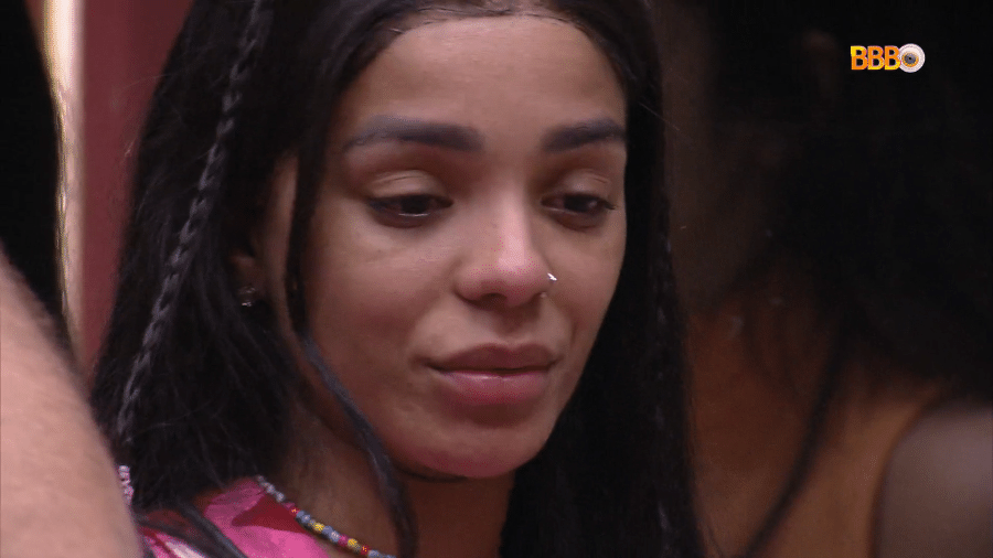 BBB 22: Brunna Gonçalves chora por ter errado pronome de Lina - Reprodução: Globoplay