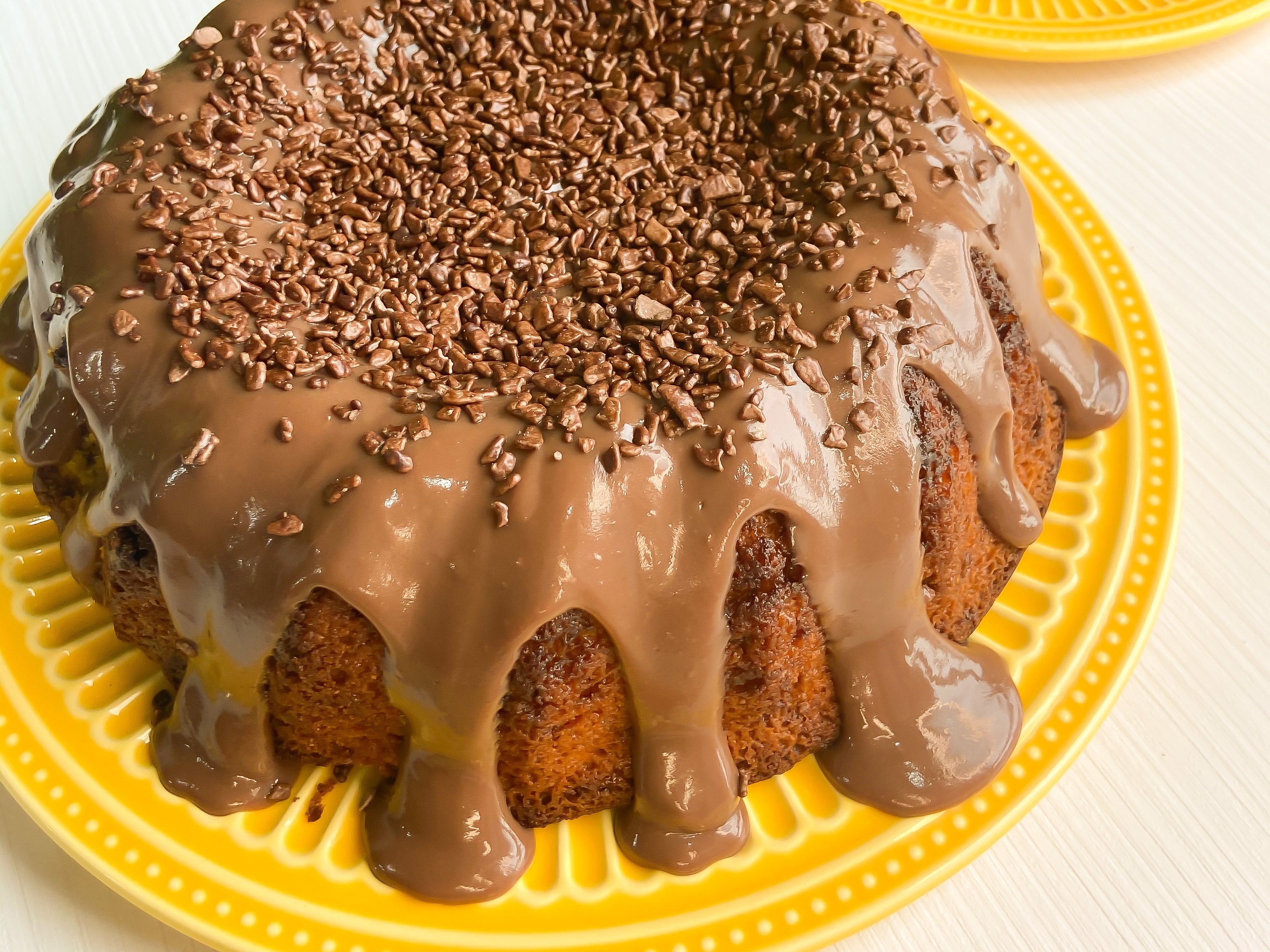 BOLO DE CENOURA COM BRIGADEIRO - RECEITAS QUE AMO 