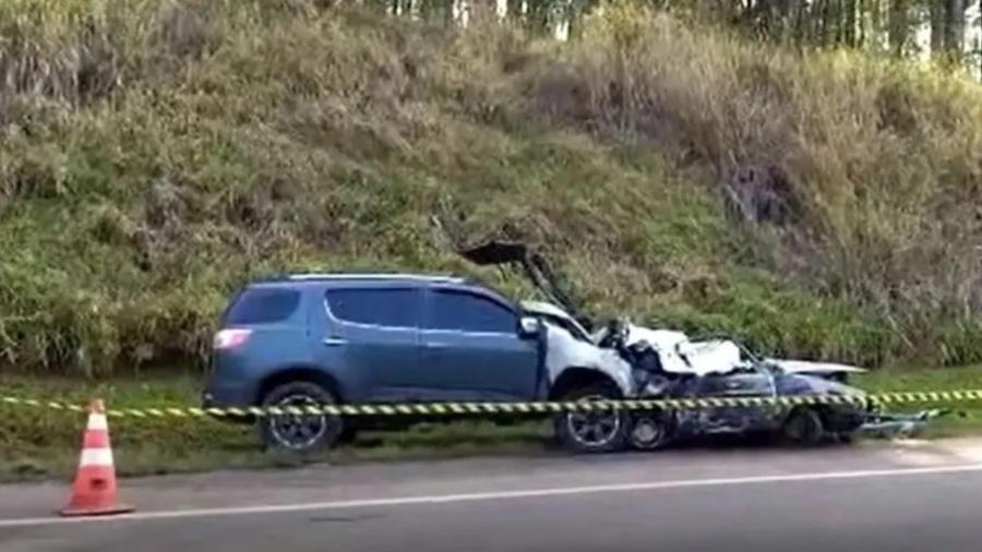 No acidente, um Chevrolet Trailblazer atingiu um Volkswagen Parati, que acabou pegando fogo - Reprodução 