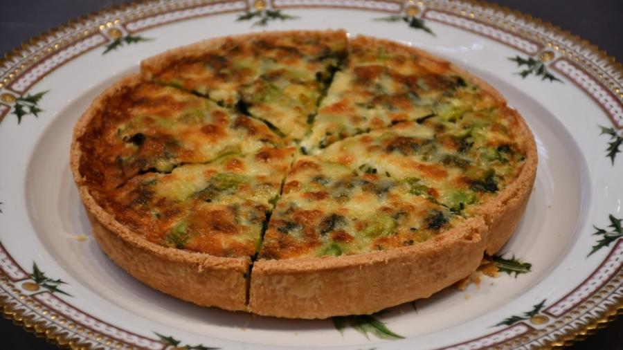 A quiche da coroação levará ovos, queijo cheddar, leite, creme, favas, estragão e espinafre - Divulgação/Palácio de Buckingham