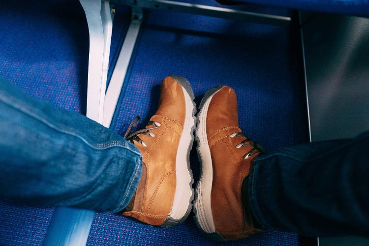 O chulé de um passageiro desesperou Marika e uma colega -- que passou perfume no carpete - Nadtochiy/Getty Images/iStockphoto - Nadtochiy/Getty Images/iStockphoto