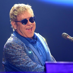 Elton John está sendo acusado de ter assediado sexualmente um ex-segurança, que afirma ter trabalhado para o cantor até setembro de 2014 - Fernando Maia/UOL