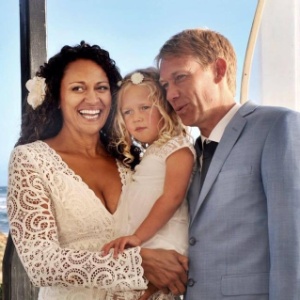 Aminah Hart e Scott Andersen se casaram depois de ter a filha Leila - Reprodução/Facebook/Aminah Hart