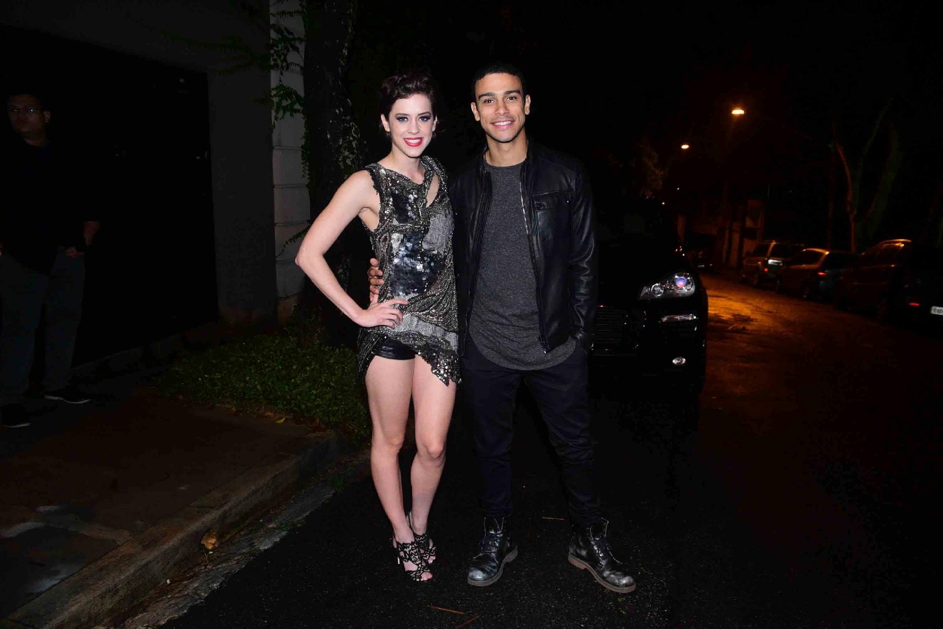 Após ficar em segundo lugar na "Dança dos Famosos", Sophia Abrahão chega para festa na casa de Fausto Silva, em São Paulo, com o namorado, Sérgio Malheiros - AgNews