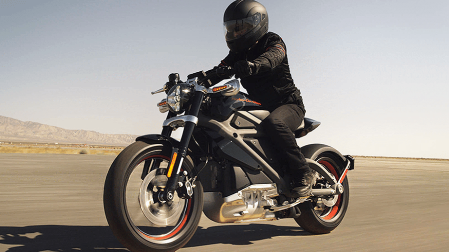 Harley-Davidson é uma das marcas que já trabalha com protótipos elétricos, como a Livewire (foto) - Divulgação