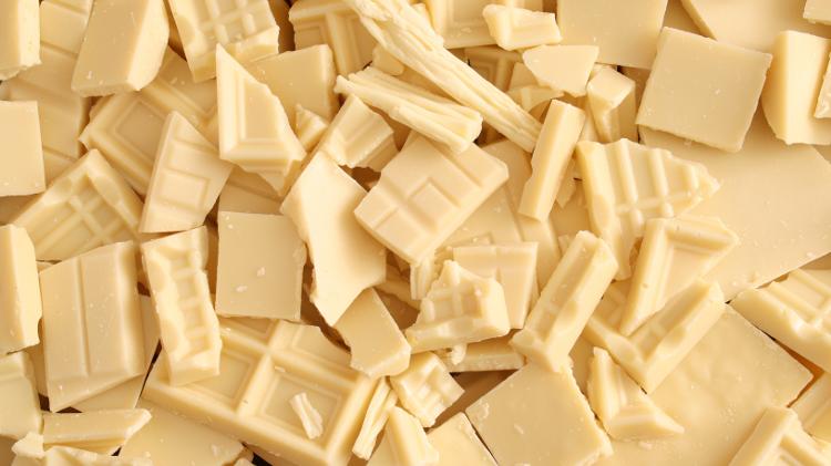 Chocolate branco - FotografiaBasica/Getty Images - FotografiaBasica/Getty Images