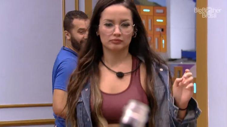 Bbb 21 Madrugada Tem Climão De Juliette E Sarah E Papo De Monstro