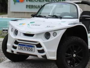 Buggy elétrico fabricado no Brasil vira nova atração de Fernando de Noronha