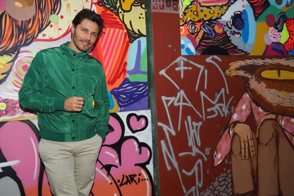 24.jun.2015 - Ator André Bankoff (o Pedro na novela "Babilônia") é o galã do novo videoclipe de Anitta - Manuela Scarpa/Photo Rio News