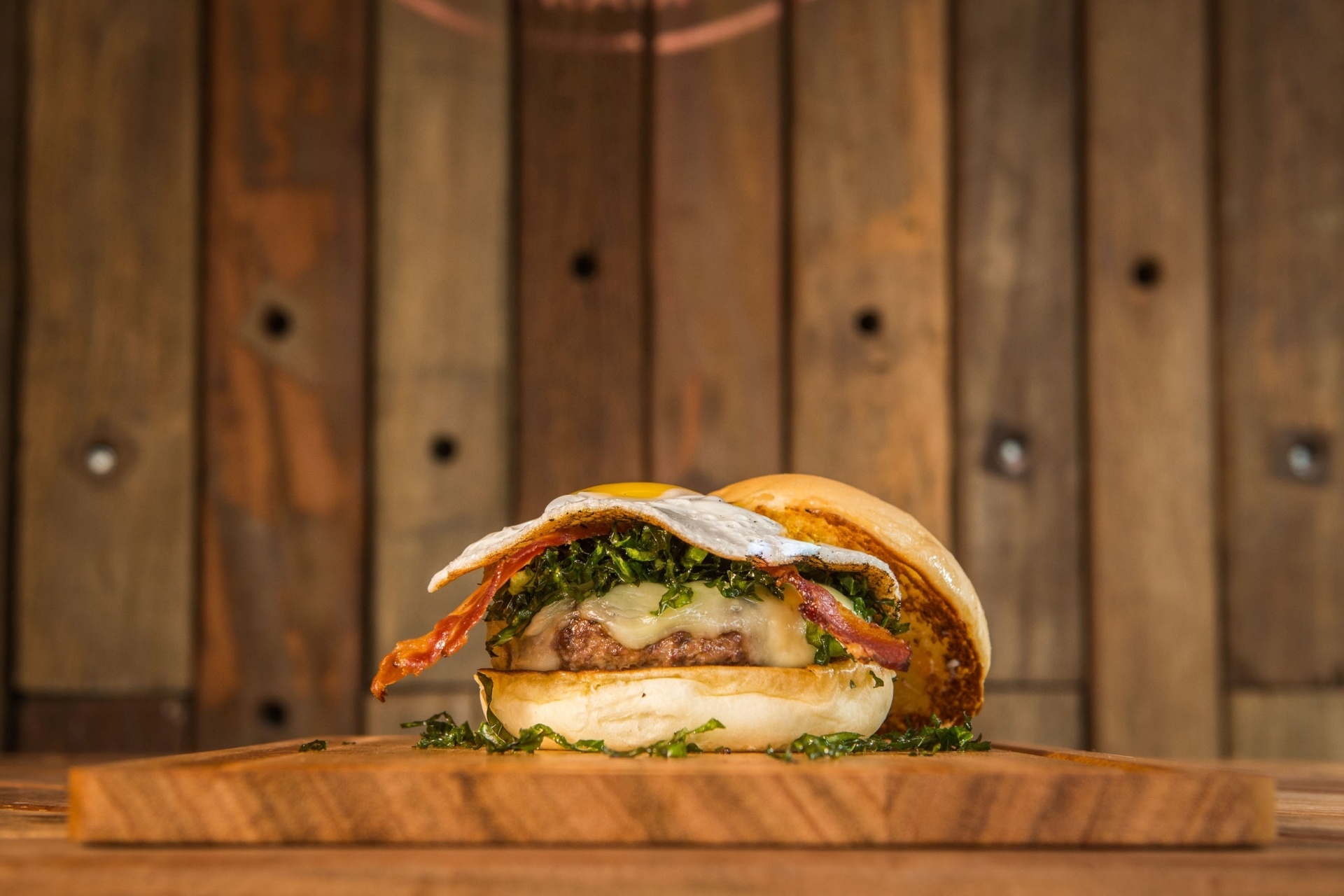 Hambúrguer Mineiro da Hamburgueria Tradi - Eduardo Ohara