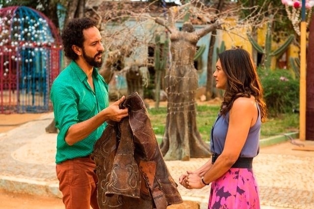 Irandhir Santos e Dira Paes contracenam nas gravações de "Velho Chico" - Globo/ Estevam Avellar