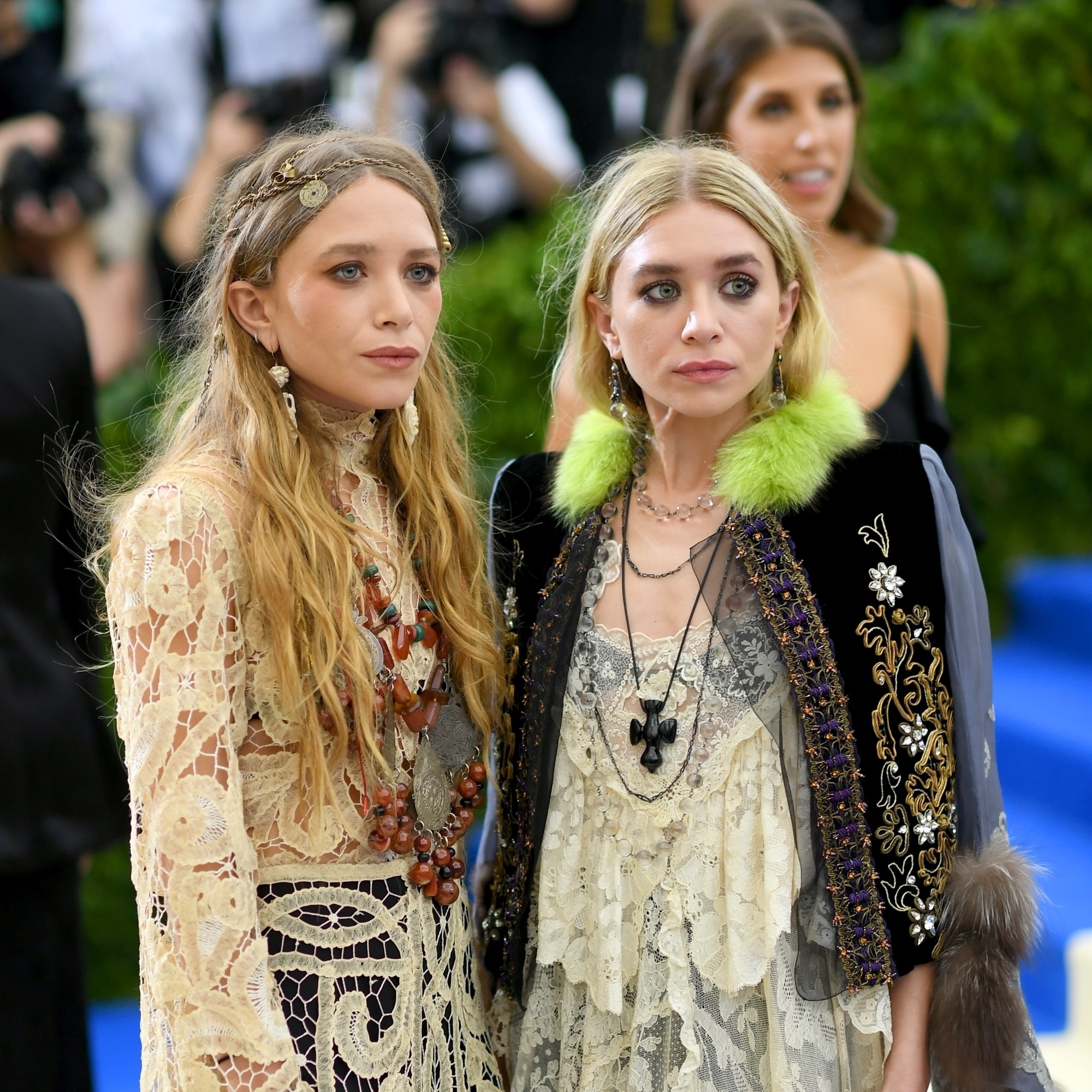 Porno xotini sikiklari ish joyida Rus rus jinsi