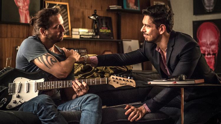 Gui (Vladimir Brichta) e Lázaro (João Vicente de Castro) em "Rock Story" - João Cotta/TV Globo - João Cotta/TV Globo