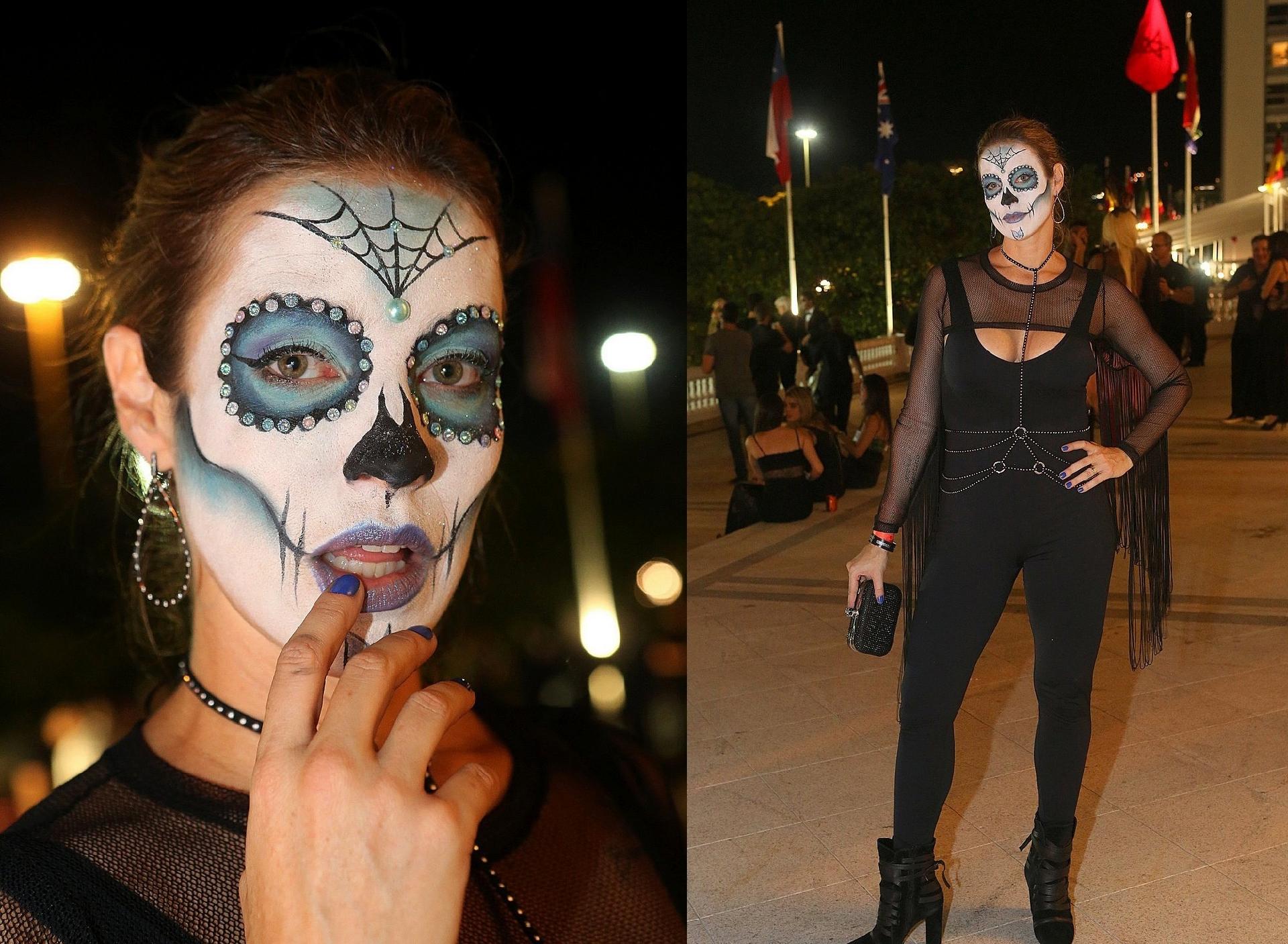 Luana Piovani capricha na maquiagem e faz carão ao chegar para curtir a festa de Halloween do Copacabana Pallace - Marcos Ferreira/Brazil News