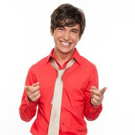 Rebekah Shelton como Rodrigo Lopes ao participar do "Big Brother" britânico - Reprodução - Reprodução