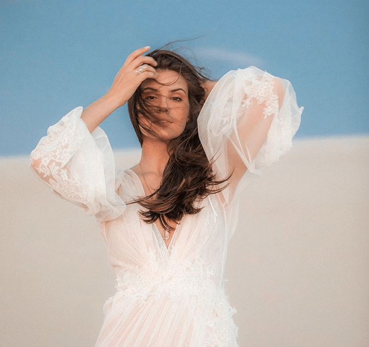 Camila Queiroz e Klebber Toledo: Veja fotos do ensaio pré-wedding do casal - Reprodução/Instagram