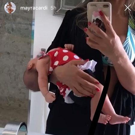 Posição em foto da filha recém-nascida de Mayra Cardi gera polêmica na web - Reprodução/Instagram - Reprodução/Instagram