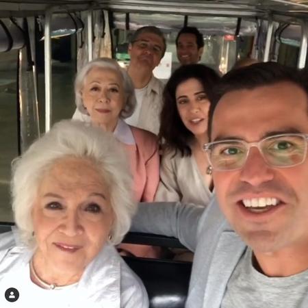 Rodrigo Bocardi posa com globais em dia de gravação da vinheta de fim de ano da Globo - Reprodução/Instagram