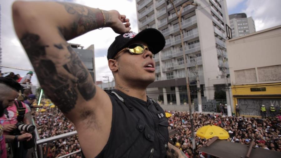 01.03.2020 - MC Lan agita foliões no Bloco KondZilla, na zona oeste de São Paulo - André Lucas/UOL
