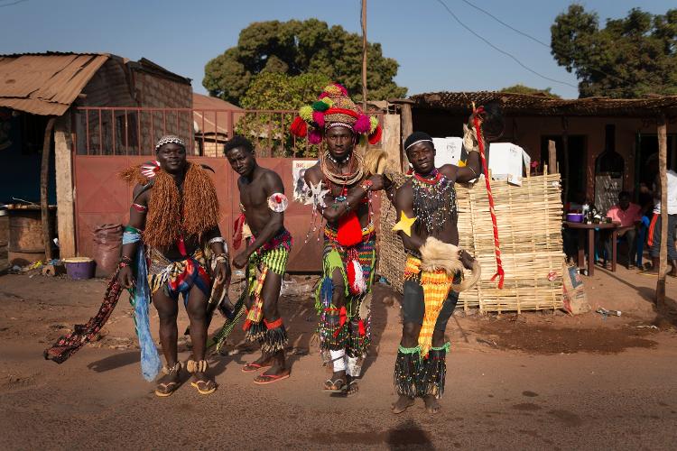 Comemorações do Carnaval no bairro de Bittencourt, na cidade de Bisssau, em Guiné-Bissau - Tiago_Fernandez/Getty Images - Tiago_Fernandez/Getty Images