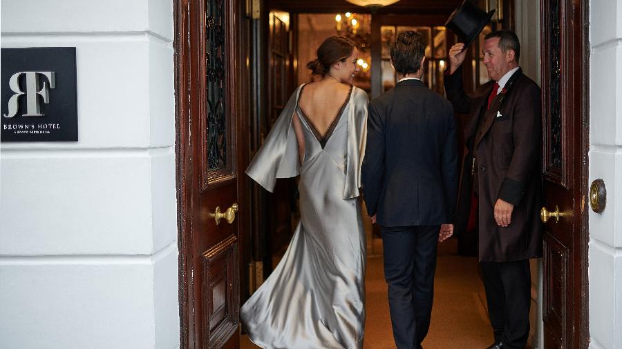 Entrada do Brown's Hotel, em Londres