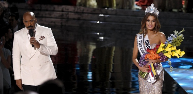 Steve Harvey anunciou a colombiana Ariadna Gutierrez como a vencedora do Miss Universo 2015c, mas a eleita pelo jurados  foi Pia Alonzo de Filipinas - Reuters