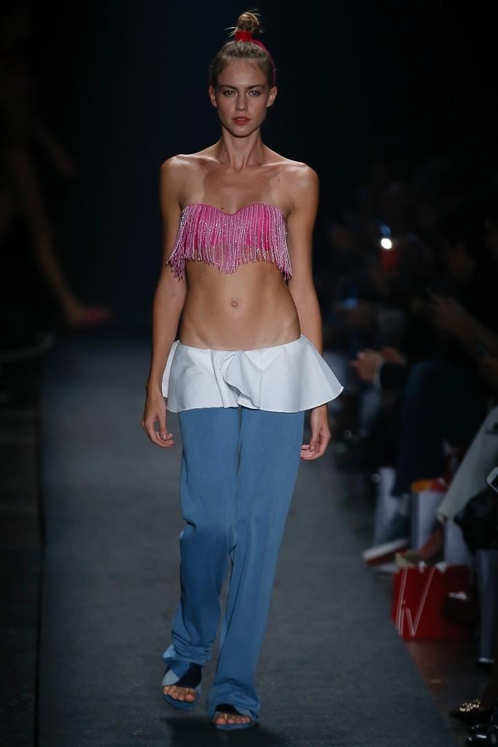 Amir Slama desfila coleção na SPFW - Alexandre Schneider/UOL