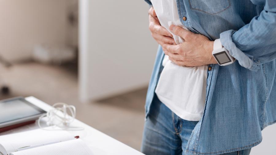 Bactéria está associada à gastrite e úlcera - iStock