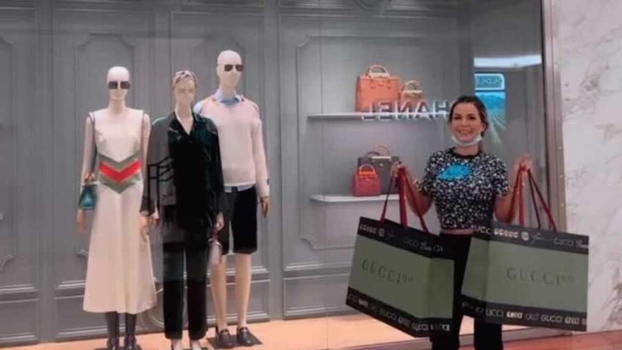 Deolane Bezerra ostenta em shopping de São Paulo - Reprodução/Instagram