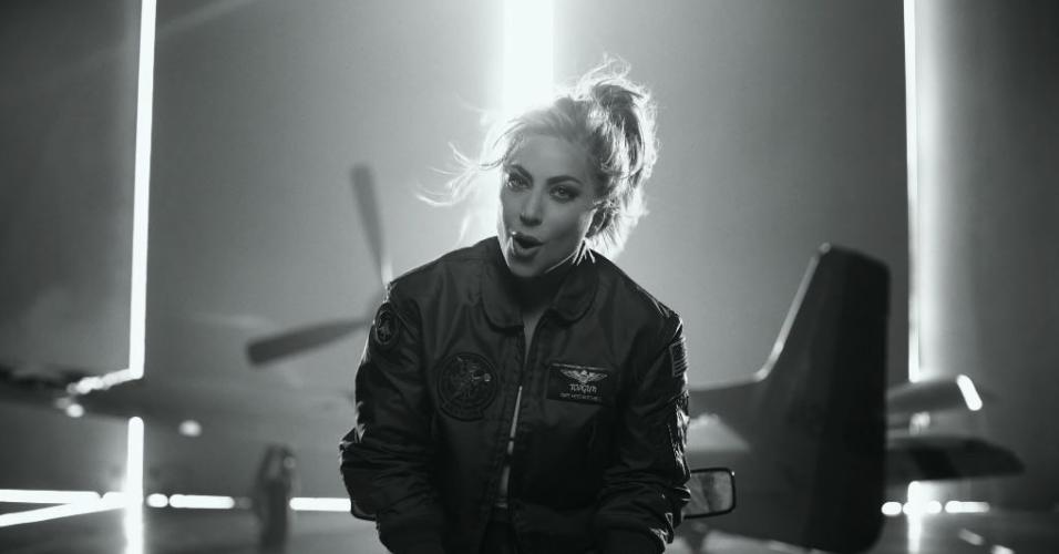 Lady Gaga é a voz da música tema de 'Top Gun: Maverick'
