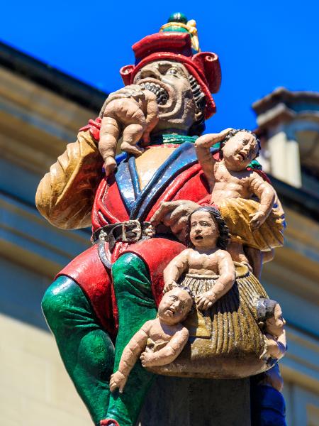 Kindlifresserbrunnen, a estátua de comedor de crianças em Berna, na Suíça - OlyaSolodenko/Getty Images/iStockphoto
