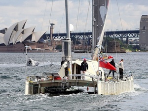  David de Rothschild em seu barco feito com garrafas de plástico - WireImage - WireImage