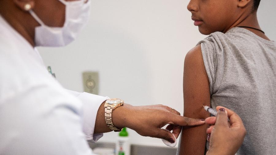 Vacina contra dengue está disponível no SUS para pessoas de 10 a 14 anos Vacina contra dengue está disponível no SUS para pessoas de 10 a 14 anos